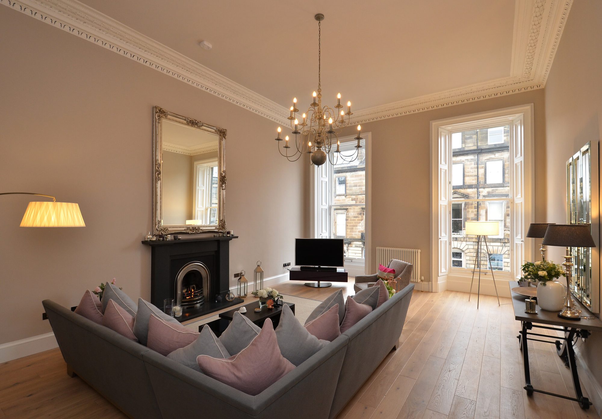 A sitting room by Arcadia Interiors